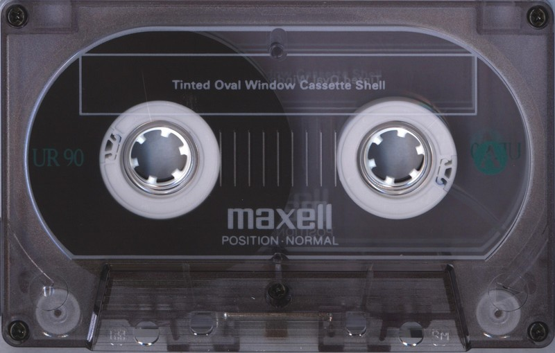 Compact Cassette: Maxell / Hitachi Maxell - UR 90