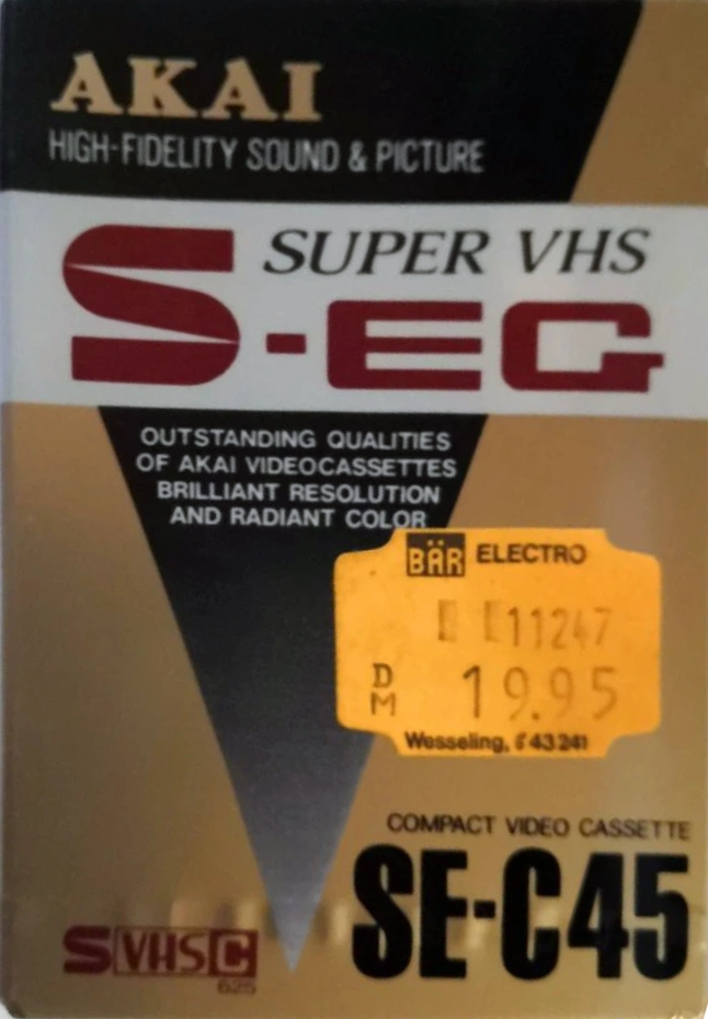 VHS-C (VHS Compact) Akai 45 "S-EG" Type IV Metal Europe