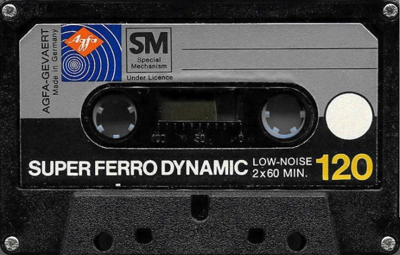 Compact Cassette: AGFA  - Super Ferro Dynamic 120