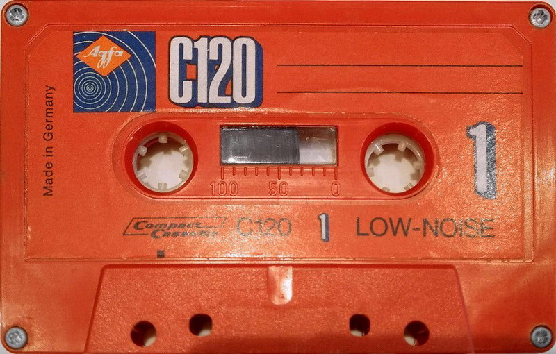 Compact Cassette: AGFA  -  120