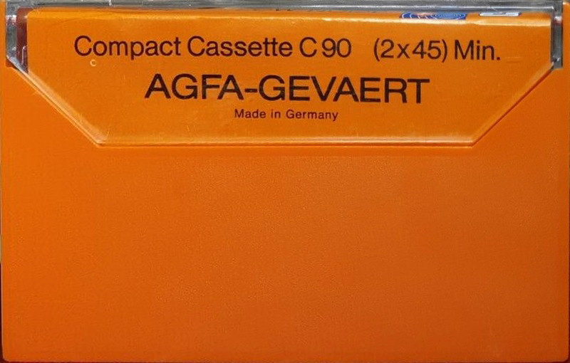 Compact Cassette: AGFA  -  90