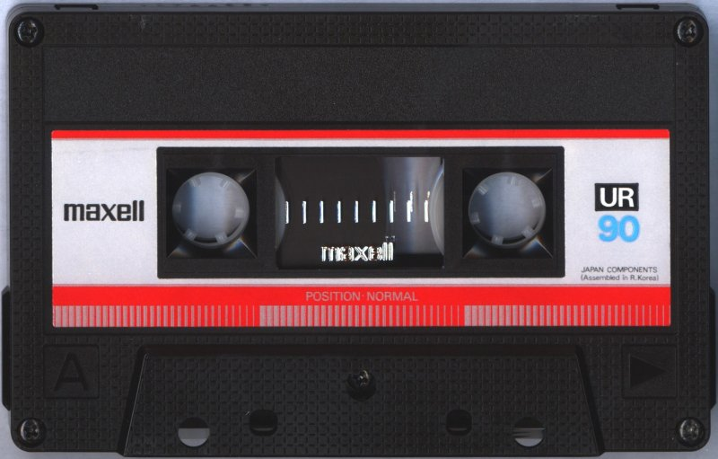 Compact Cassette: Maxell / Hitachi Maxell - UR 90