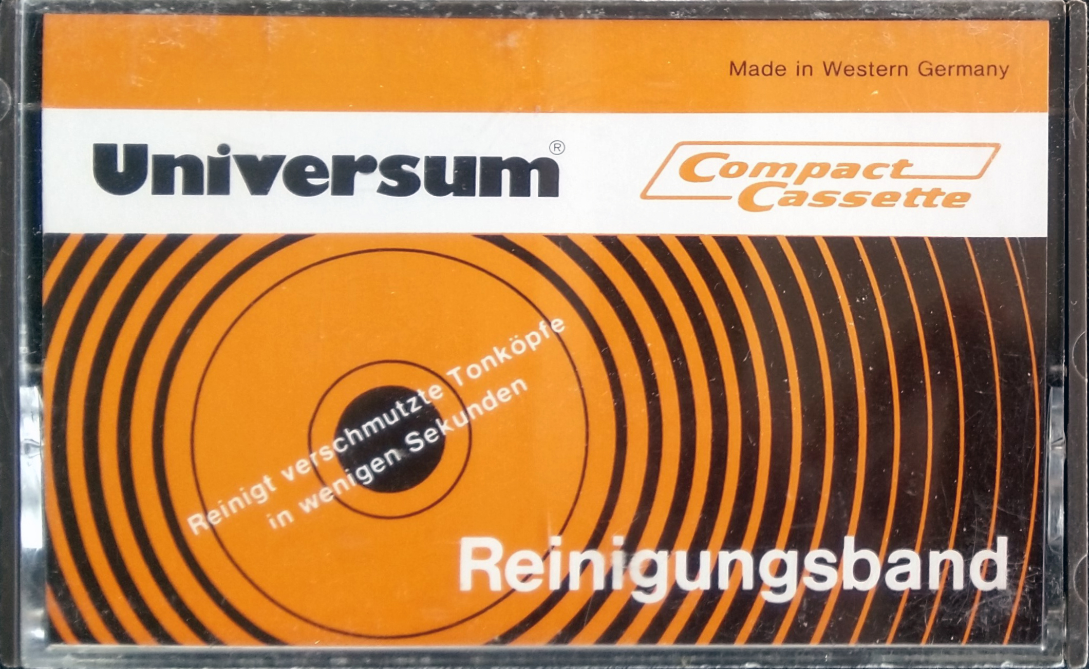 Compact Cassette Universum Cleaning Cassette 1972 Europe