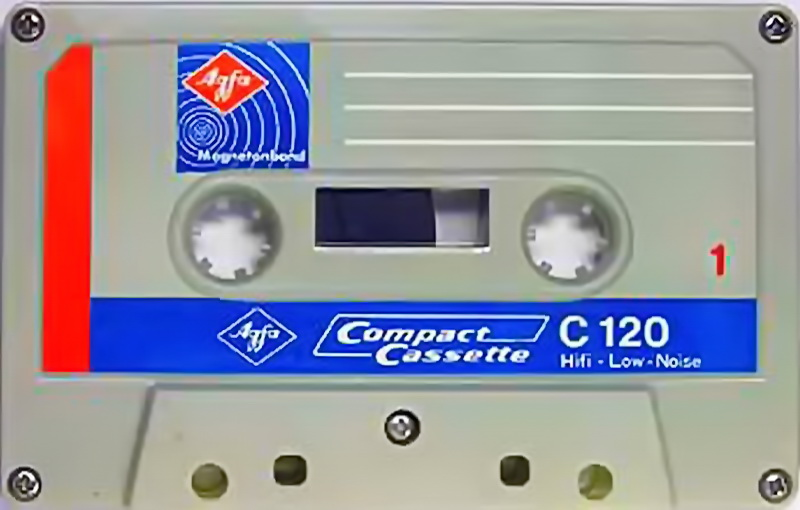 Compact Cassette: AGFA  -  120