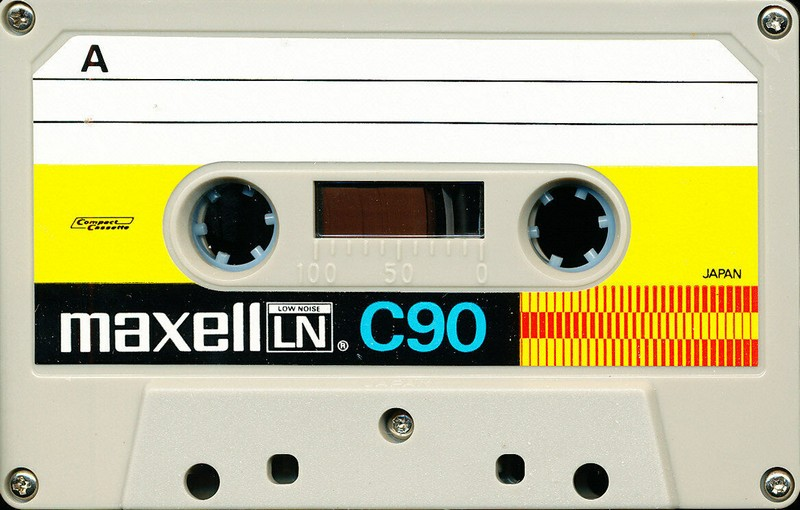 Compact Cassette: Maxell / Hitachi Maxell -  90