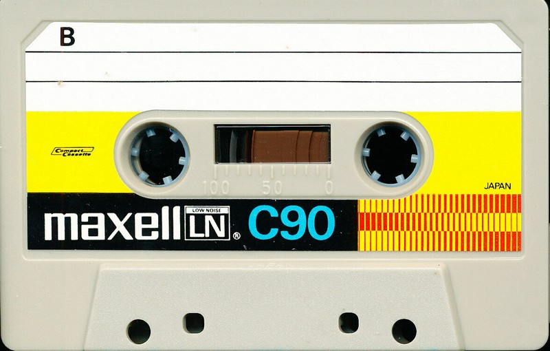 Compact Cassette: Maxell / Hitachi Maxell -  90