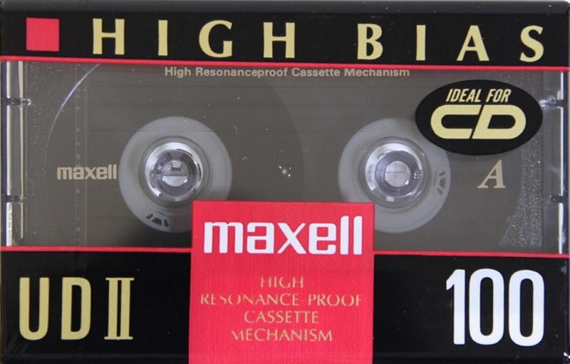 Compact Cassette: Maxell / Hitachi Maxell - UDII 100