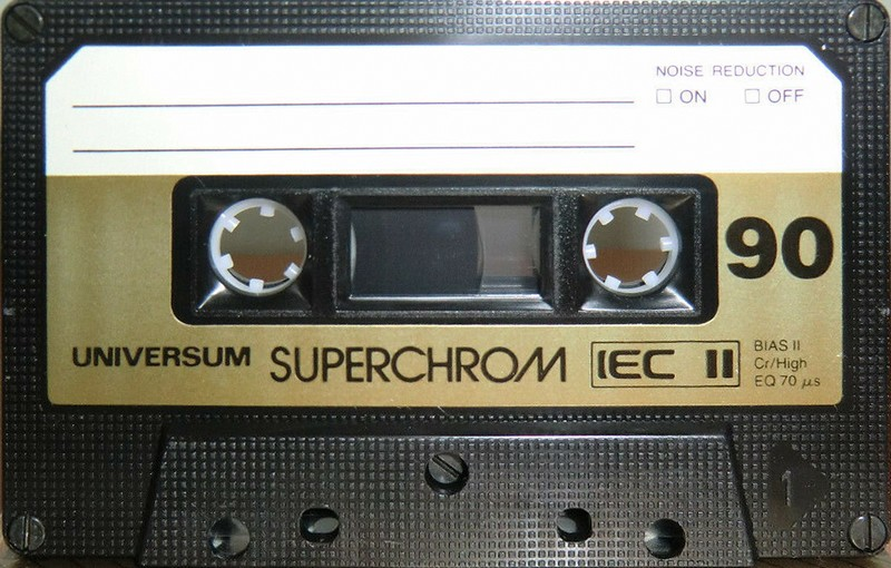 Compact Cassette:  Universum - Super Chrom 90