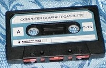 Compact Cassette:  Lož -  15