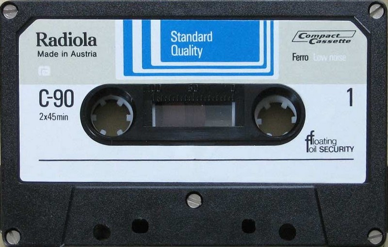 Compact Cassette: Philips Radiola - Standard Quality 90