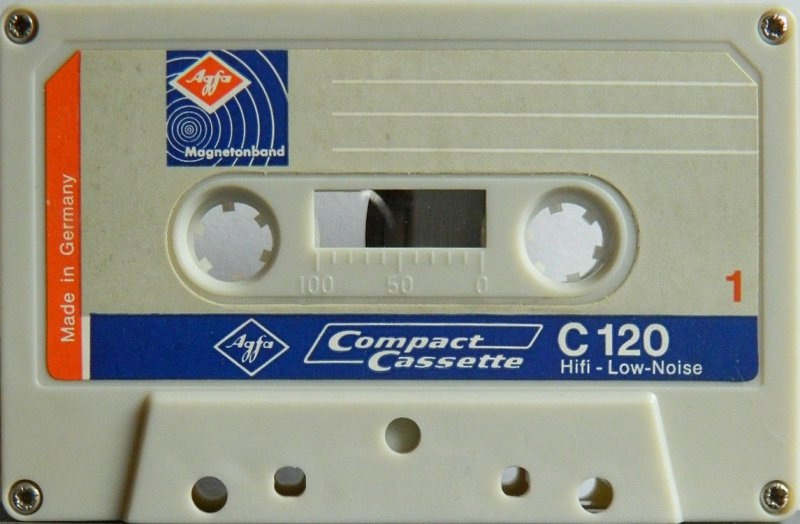 Compact Cassette: AGFA  -  120