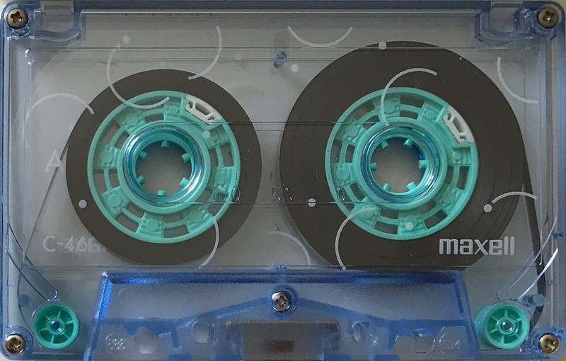 Compact Cassette: Maxell / Hitachi Maxell - FRILL 46