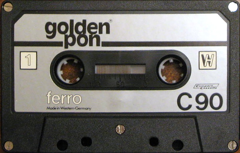 Compact Cassette:  Golden Pon -  90