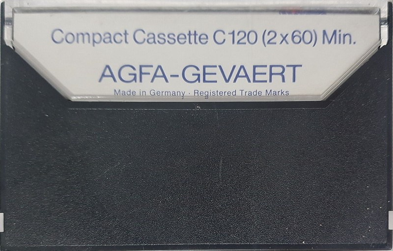 Compact Cassette: AGFA  -  120