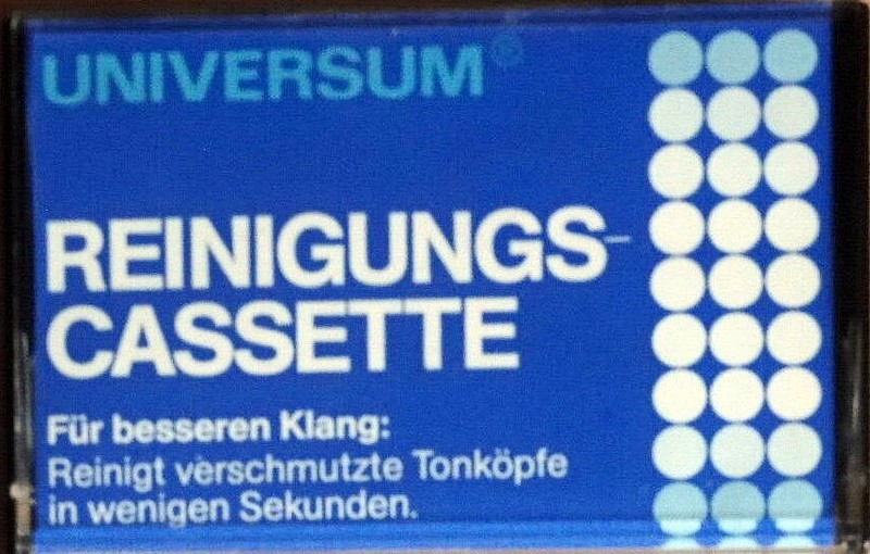 Compact Cassette:  Universum -  