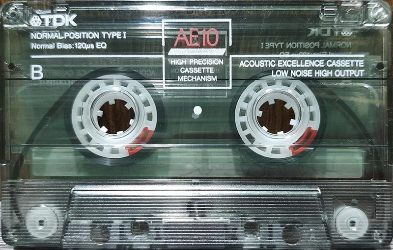 Compact Cassette: TDK  - AE 10