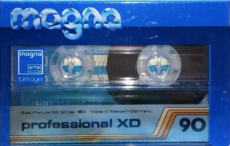 Compact Cassette: Magna  - Professional XD 90